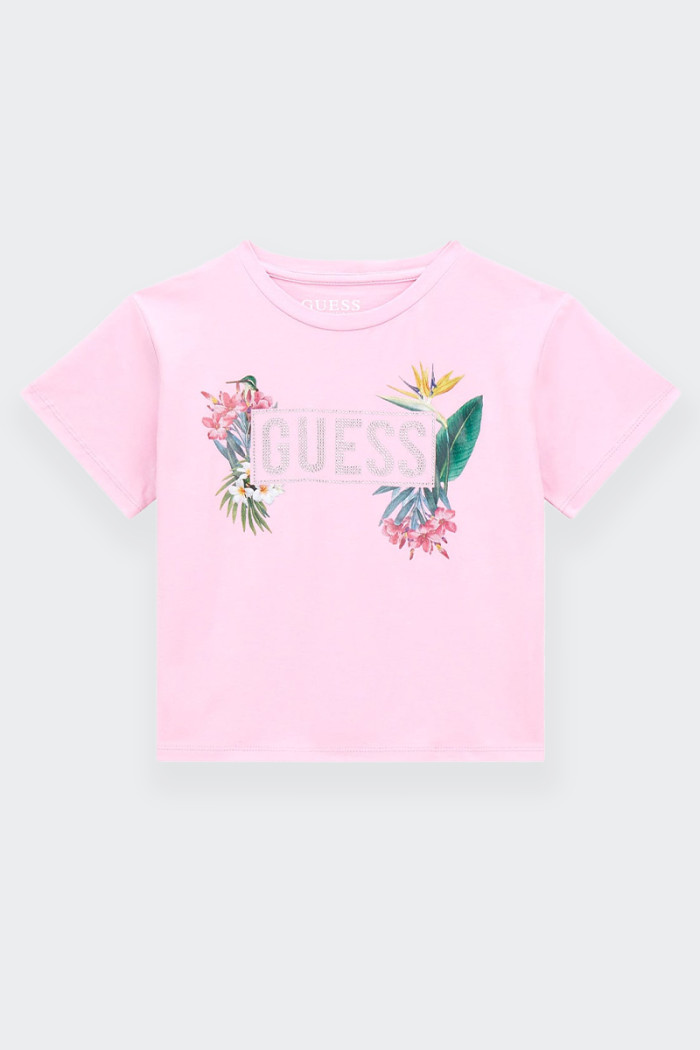 Girl's short-sleeved T-shirt made of soft cotton. The front logo with sequins adds a touch of sparkle and glamour. With its rela