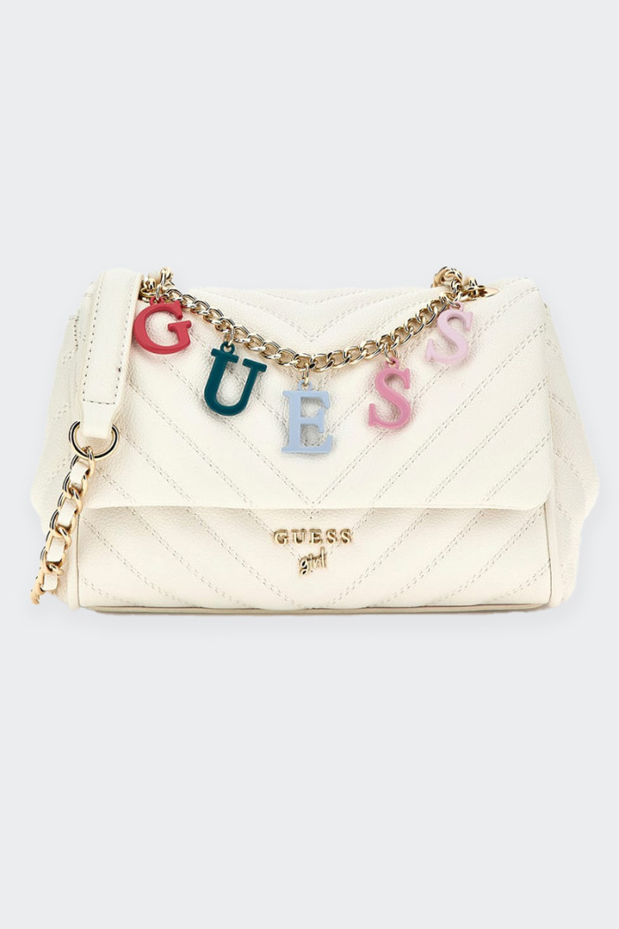 girl's and girl's chain shoulder bag with logo writing detail. quilted fabric and flap closure. Perfect for any look or occasion