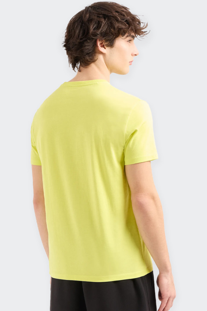 Men's T-shirt made of pure cotton jersey personalised by the central print in a contrasting colour. The model, which has a regul
