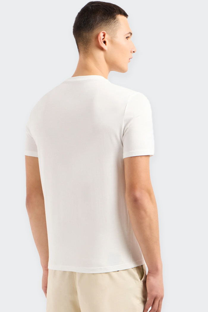 Men's short-sleeved T-shirt made of pure organic cotton with a round neckline. This garment is part of the ASV selection because