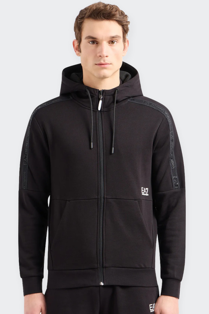 Men's zip-up hooded sweatshirt, versatile and comfortable, made from soft cotton and with a regular fit, designed for leisure an