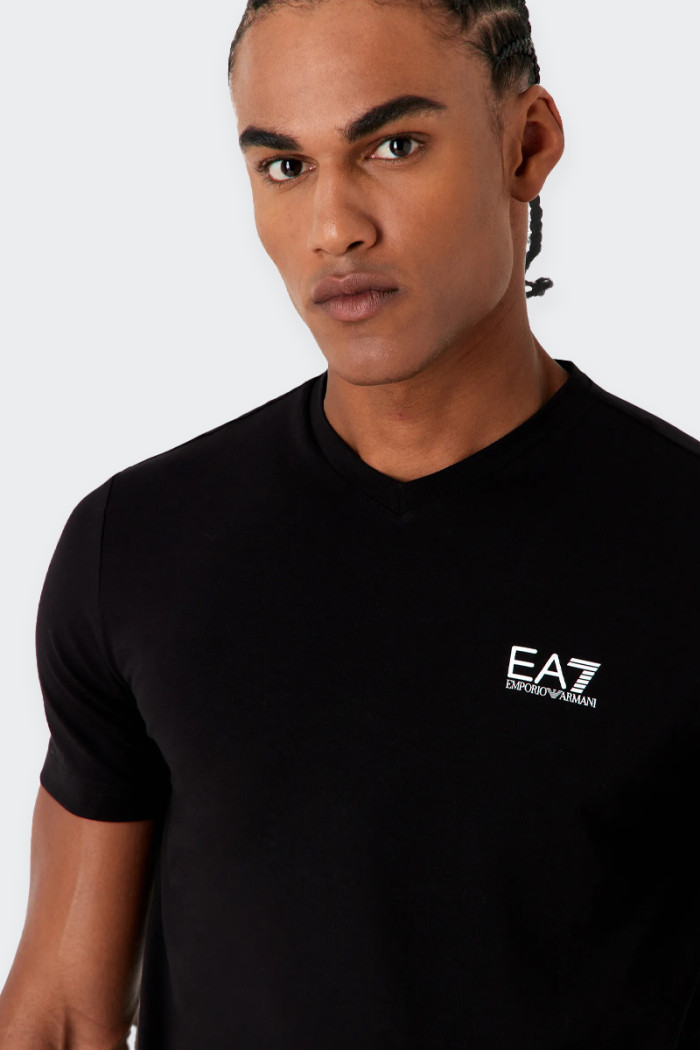 EA7 Emporio Armani BLACK CORE IDENTITY V-NECK T-SHIRT