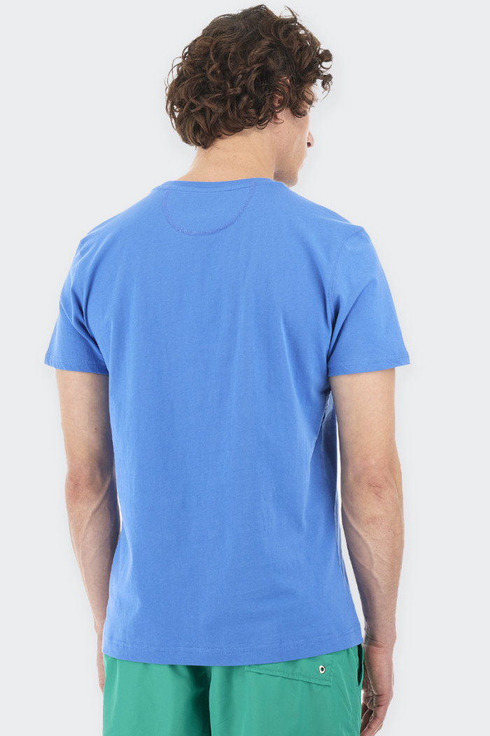 short-sleeved crew-neck t-shirt for men made of 100% cotton jersey. Logo embroidered on the heart point. regular fit.