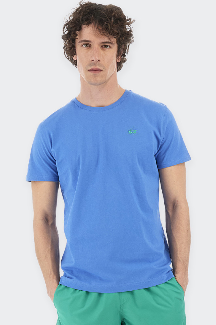 t-shirt La Martina a girocollo con manica corta da uomo realizzata con jersey 100% cotone. questa t-shirt offre una vestibilità 