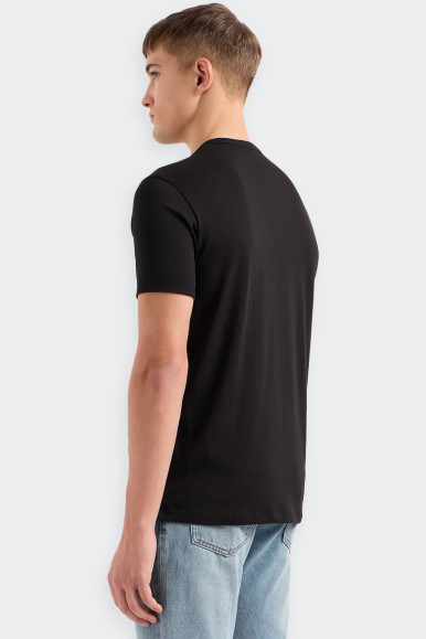 Men’s short-sleeved t-shirt made of 100% cotton with tone on tone logo print on the front. Perfect for any casual or urban occas