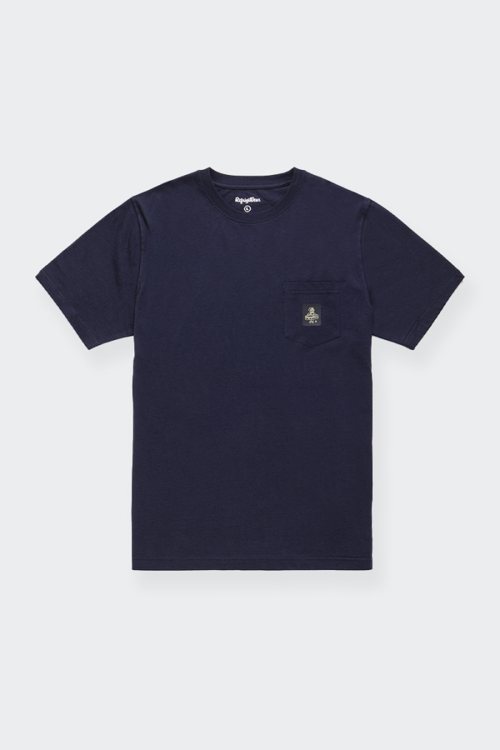 La Pierce T-Shirt Refrigiwear è una maglietta iconica da uomo della stagione Primavera Estate. Una t-shirt a tinta unita semplic