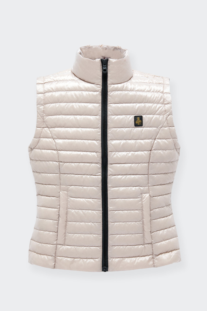 Practical and comfortable 100-gram sleeveless down jacket for women, a must-have for the season. Front opening with zip and doub