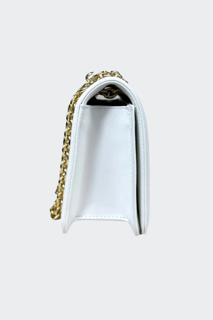 borsetta Armani Exchange a tracolla da donna realizzata in ecopelle. manici in catena scorrevoli, chiusura con patta a girello e