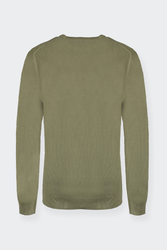 Men's crew-neck sweater made of 100% cotton. regular fit. Suitable for all occasions.