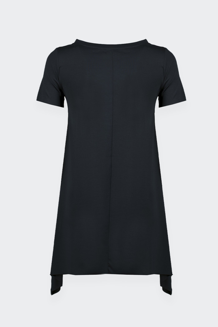 Oversized asymmetrical t-shirt for women. Featuring raw-cut sleeves and bottom. Small side slits. Casual style.