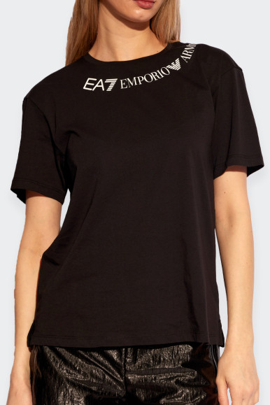 t-shirt Emporio Armani EA7 da donna in cotone. perfetta per la donna che vuole un look casual ma alla moda. Con il suo girocollo