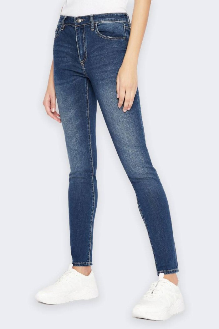 five-pocket skinny jeans to enhance your shape ideal for every moment of the day