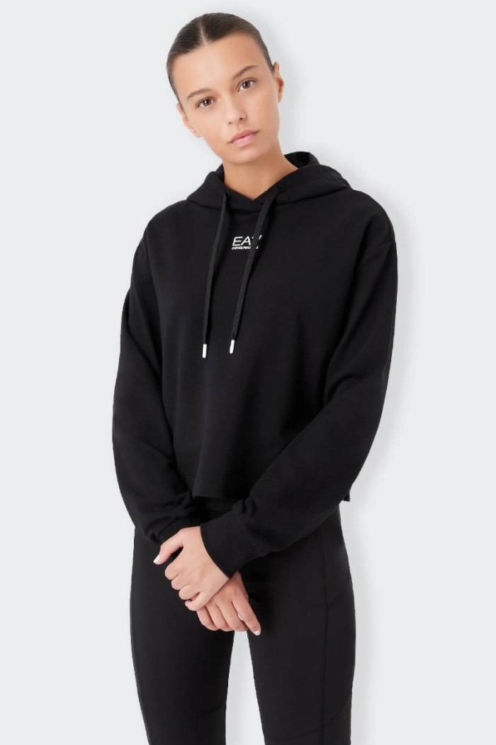 Women’s black sweatshirt with adjustable hood. Characterized by the logo writing both front and back.Casual sporty style, to wea