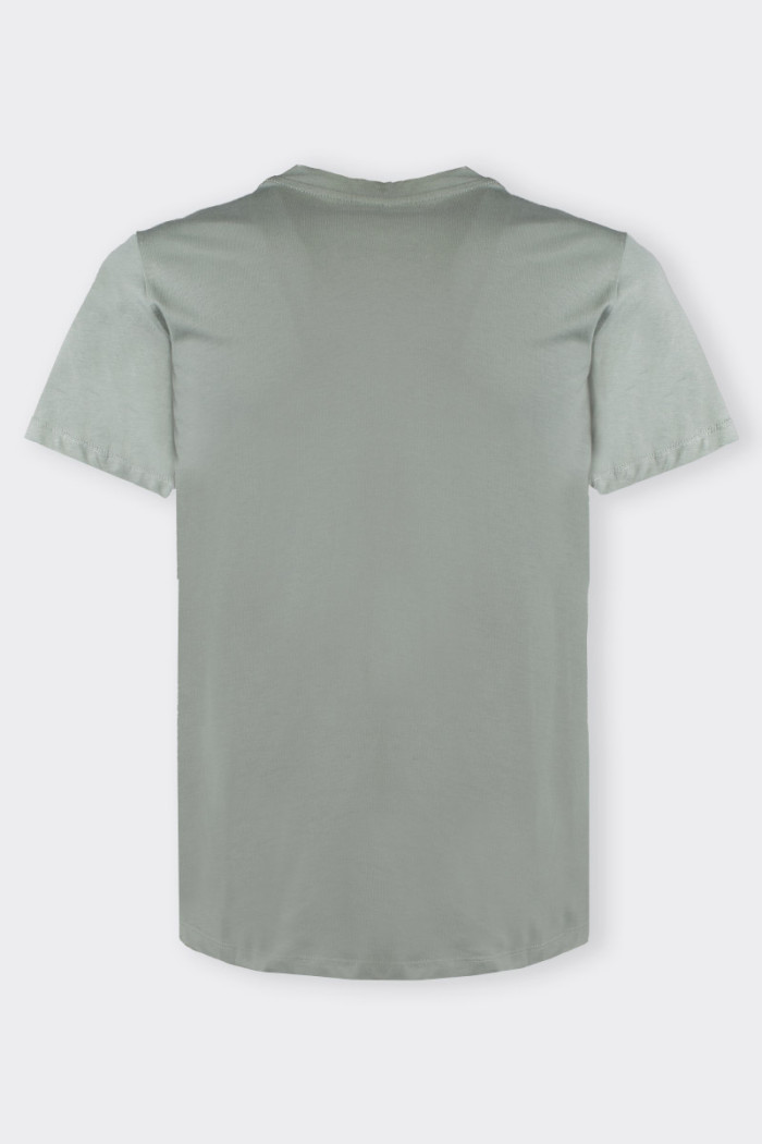 T-shirt Romeo Gigli in cotone da uomo a maniche corte. Capo essential, ideale da indossare da sola o sotto le felpe invernali. R