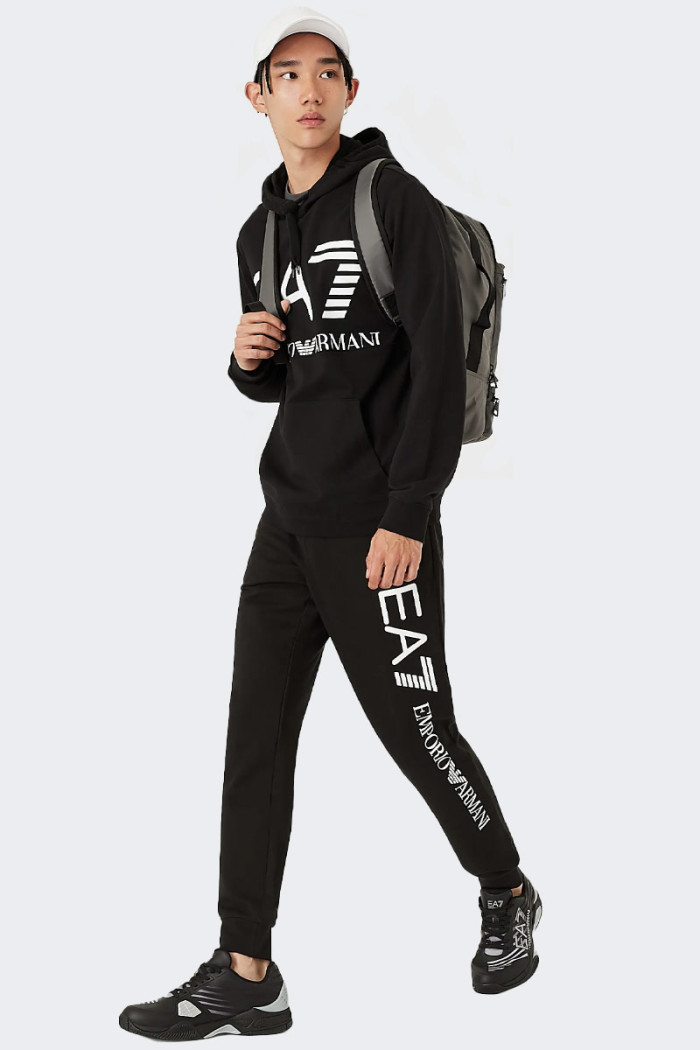 pantalone Emporio Armani EA7 di tuta neri da uomo in 100% cotone ideali per il tempo libero al training outdoor. due tasche late