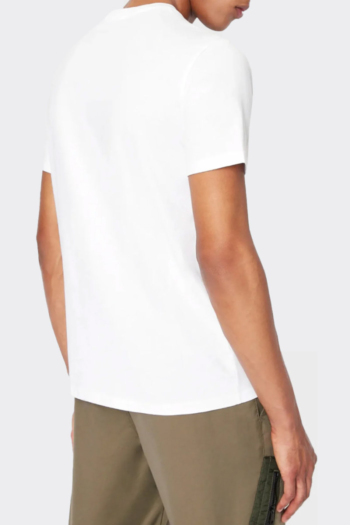 maglietta bianca da uomo a maniche corte in morbido e fresco cotone. Logo circolare sul fronte per un look decisamente urban e s