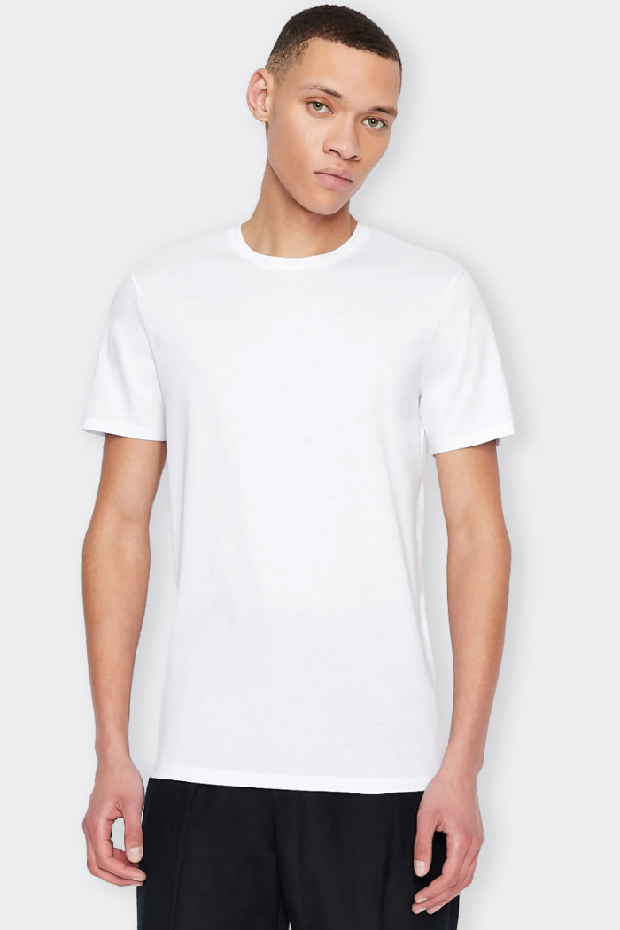 maglietta Armani Exchange da uomo a maniche corte in 100% cotone. stile minimal ed essential adatto ad ogni situazione, immancab