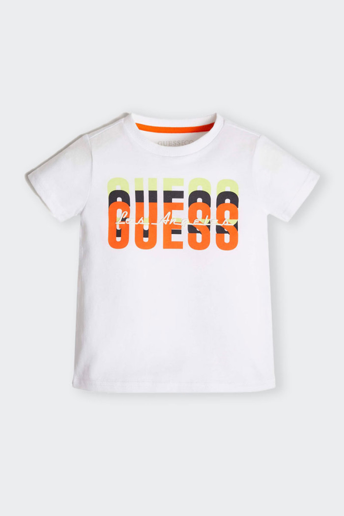 White short-sleeved T-shirt for children made of 100% cotton with contrasting logo printed on the front. Ideal for any occasion 