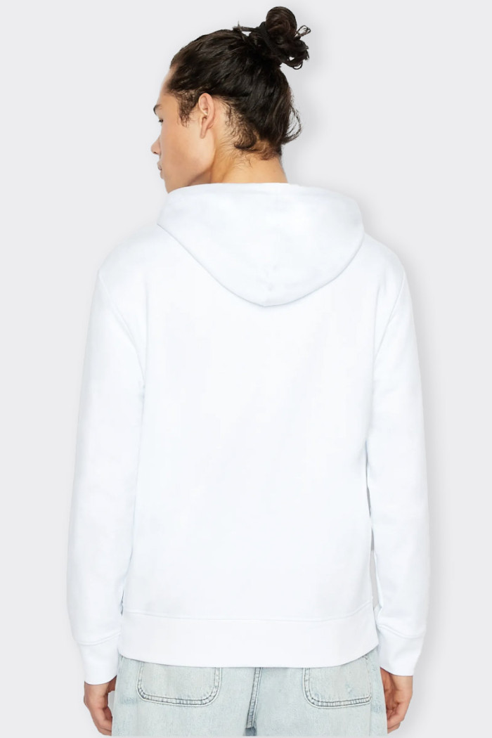 White men's hooded sweatshirt with summer plush interior and practical pouch pocket. The ideal garment for your most casual look