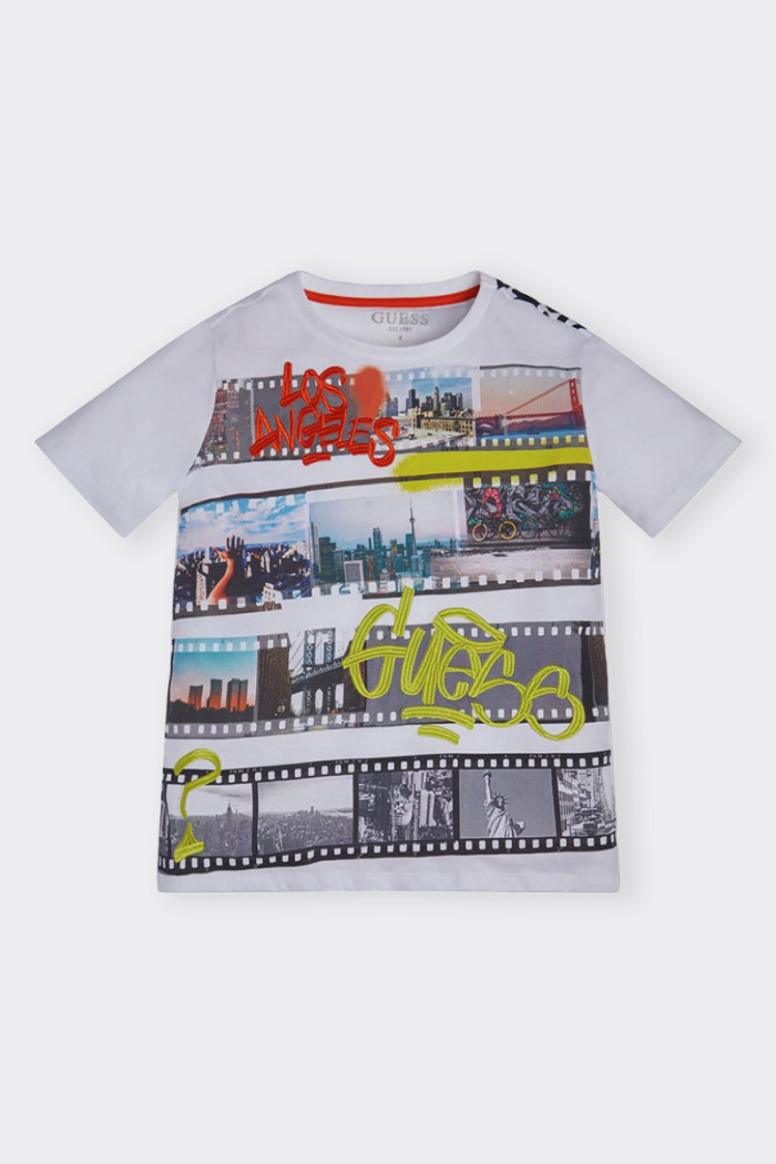 Cotton short-sleeve T-shirt for boys and children inspired by the city of Los Angeles. Print and embroidery present throughout t