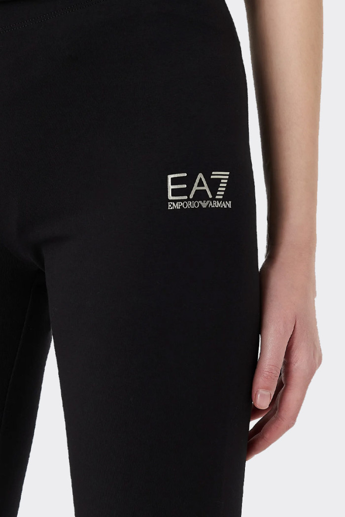 leggings Emporio Armani EA7 da donna dalle linee asciutte e slim in cotone elasticizzato, pensati per accompagnare con stile e c