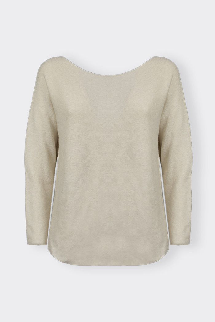 Women’s sweater with open-cut boat neckline. Warm and comfortable. Soft fit. Ideal for everyday wear.
